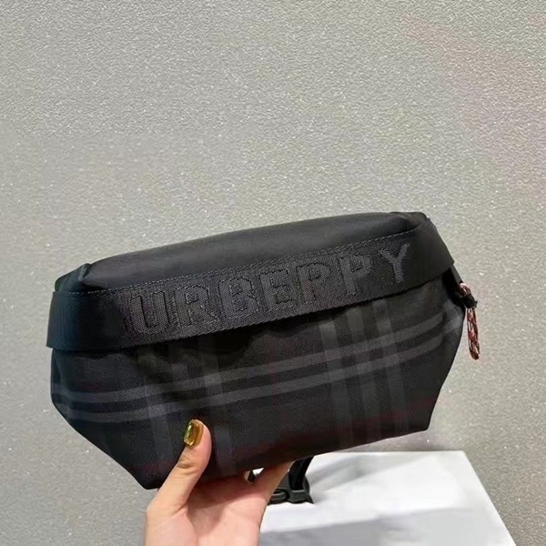 激安ブランドバッグ正面デザイン